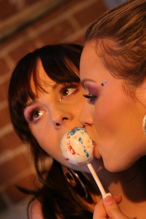 Brunette beauties pussy lick and finger - Photo 206