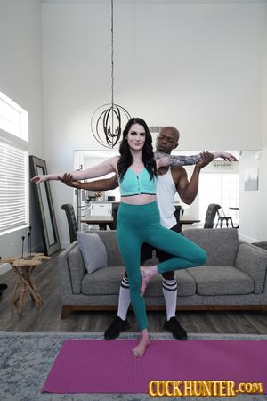 Yoga MILF Aria Khaide Wants Cuckold Creampie - Photo 287