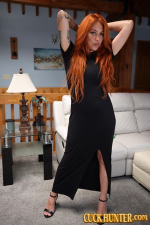 Evee posed in lingerie, dripping with lust, then begged her stunned husband to let her fuck the black photographer. - Photo 15
