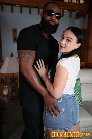 Cuckold husband watches interracial action with bbc wife - Photo 125