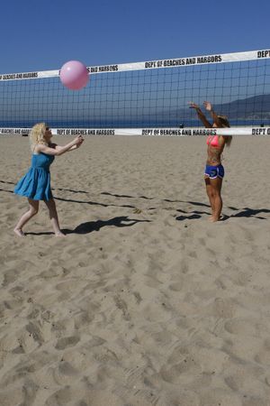Blonde Teen Friends Unwind After The Beach - Photo 14