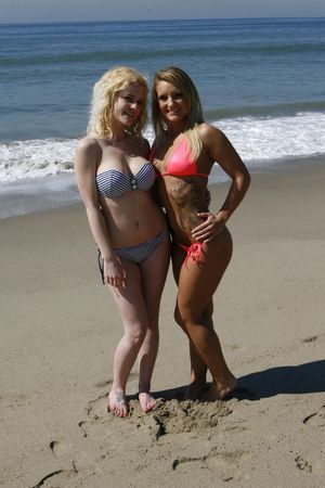 Blonde Teen Friends Unwind After The Beach - Photo 167