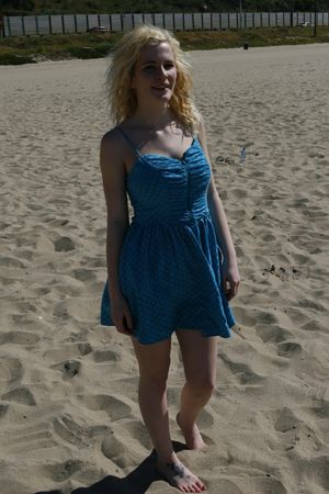 Blonde Teen Friends Unwind After The Beach - Photo 28