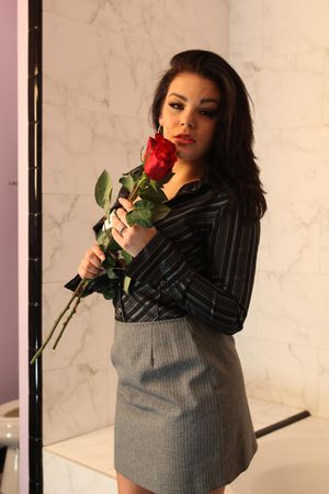 Sexy Teen Jenna Sativa Wants To Show Her Girlfriend Appreciation - Photo 21