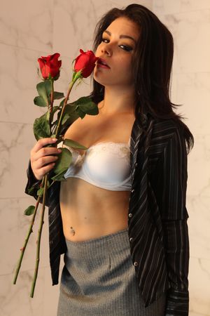 Sexy Teen Jenna Sativa Wants To Show Her Girlfriend Appreciation - Photo 30