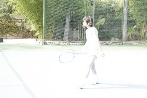 Asian stepsisters Katelyn Kei and Kimberly Chi take a tennis break - Photo 12