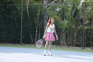 Asian stepsisters Katelyn Kei and Kimberly Chi take a tennis break - Photo 24