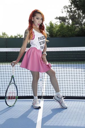 Asian stepsisters Katelyn Kei and Kimberly Chi take a tennis break - Photo 90