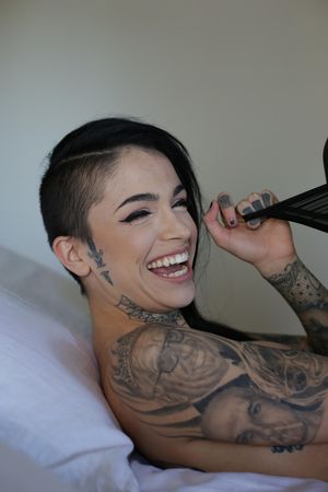 Leigh Raven and Nikki Hearts tattooed lesbian roommates - Photo 112