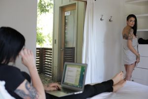 Leigh Raven and Nikki Hearts tattooed lesbian roommates - Photo 172