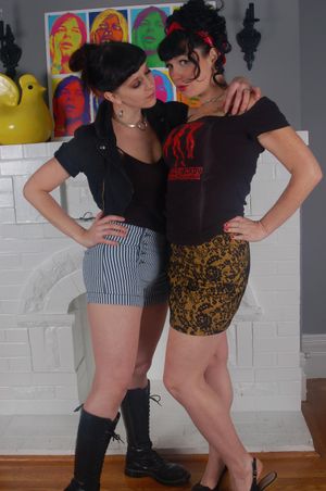 Busty Lesbian Takes Control Of Her Girlfriend - Photo 87