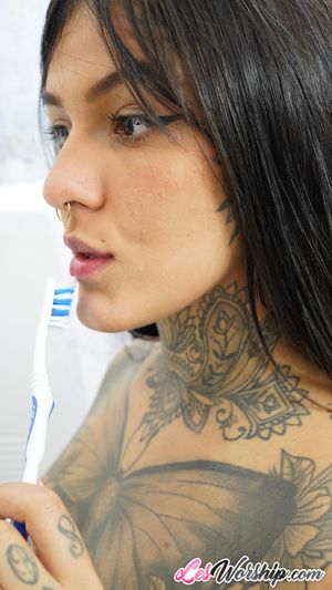 Hot Curvy Lesbian Latinas Steamy Bathtime Anal Banging - Photo 146