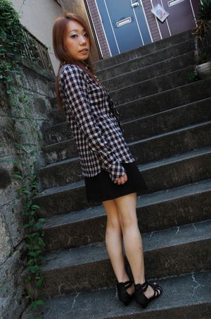 Petite Japanese MILF has her pussy bush filled with creampie - Photo 11