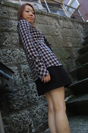Petite Japanese MILF has her pussy bush filled with creampie - Photo 8
