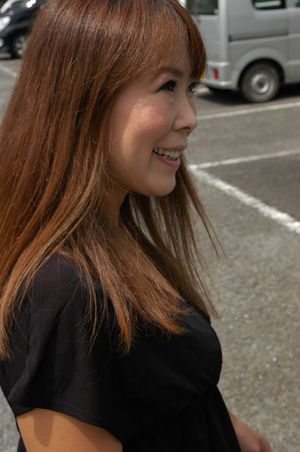 Eager Japanese cougar loves getting her pussy prodded - Photo 7