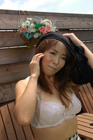 Eager Japanese cougar loves getting her pussy prodded - Photo 89