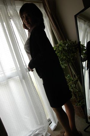 Mature Japanese secretary bends over to take cock deep - Photo 35