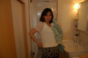 Japanese cougar bares it all to have her pussy drilled - Photo 166