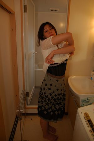 Japanese cougar bares it all to have her pussy drilled - Photo 169