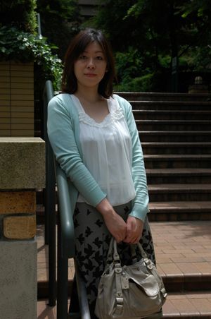 Japanese cougar bares it all to have her pussy drilled - Photo 19