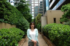 Japanese cougar bares it all to have her pussy drilled - Photo 36