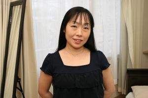 Mature Japanese babe enjoys toys and cock inside her - Photo 43