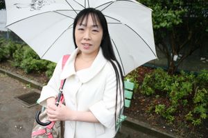 Mature Japanese babe enjoys toys and cock inside her - Photo 5