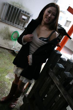 Cheating cougar wife adds one more creampie to her résumé - Photo 59