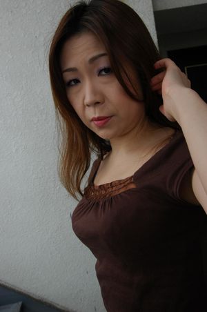 Veteran cheating milf mounts cock till creampie - Photo 12