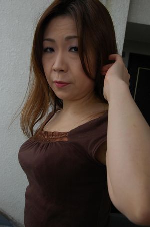 Veteran cheating milf mounts cock till creampie - Photo 13