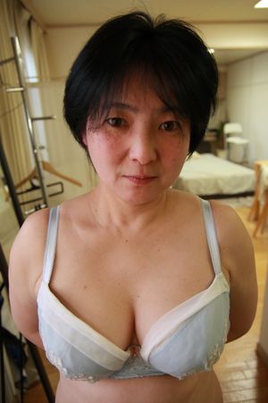 Japanese MILF enjoys creampie pleasures - Photo 171
