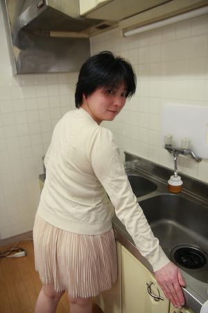 Japanese MILF enjoys creampie pleasures - Photo 43