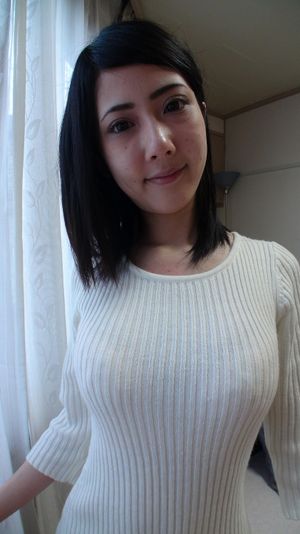 Petite amateur Japanese teen squeals and takes in a big creampie - Photo 26