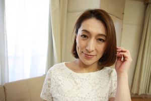 Japanese cougar so sexy she gets two creampies - Photo 23
