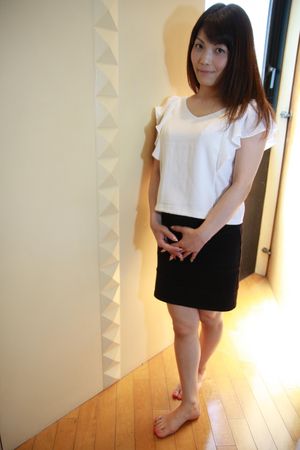 Professional Japanese cougar knows her way around a hard cock - Photo 27