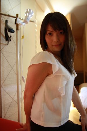 Professional Japanese cougar knows her way around a hard cock - Photo 37