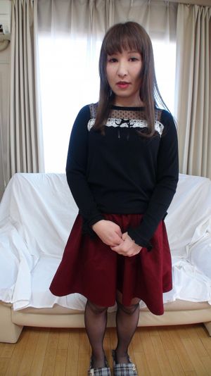 Cute Japanese cougar gets her tights ripped - Photo 37