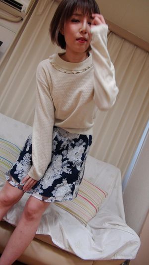 Short hair Japanese MILF and her tight pussy - Photo 90