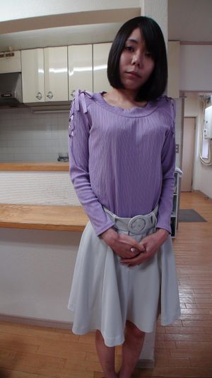 Skinny Japanese MILF looking for some cock - Photo 18