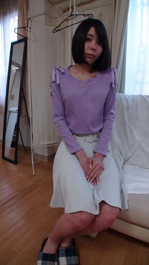 Skinny Japanese MILF looking for some cock - Photo 30