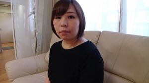 Chubby Japanese Cougar Wants A Younger Cock - Photo 14