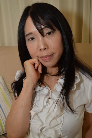 Petite Japanese Cougar Has Sensitive Nipples - Photo 40