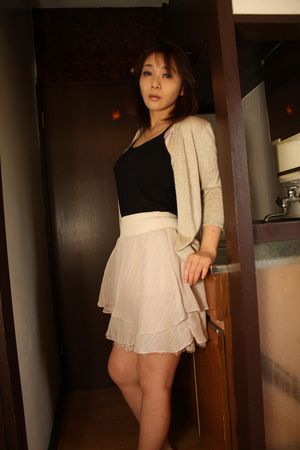 Tight Japanese Cougar Loves Her Toys - Photo 118