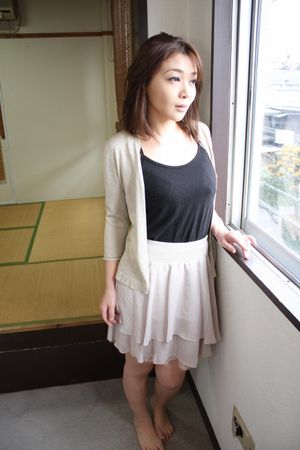 Tight Japanese Cougar Loves Her Toys - Photo 43