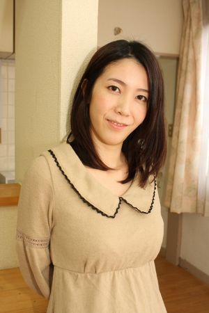 MILF Fingers Her Pussy Before Sex And Creampie - Photo 42