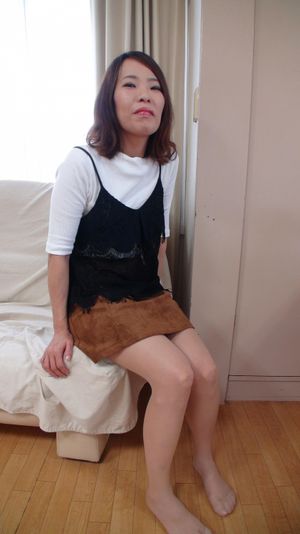 Japanese MILF Returns For More Creampie - Photo 15