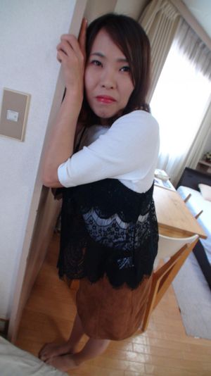 Japanese MILF Returns For More Creampie - Photo 25