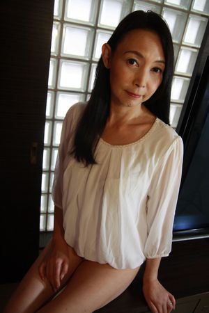Slender Mature Japanese Babe Rides Dick POV Until Creampie - Photo 79