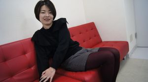 Short Hair Japanese MILF Amateur Gets POV Sex - Photo 12