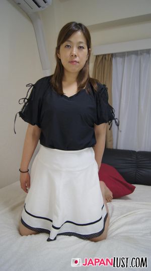 Japanese Cougar Lifts Skirt For Hairy Pussy Sex And Creampie - Photo 251